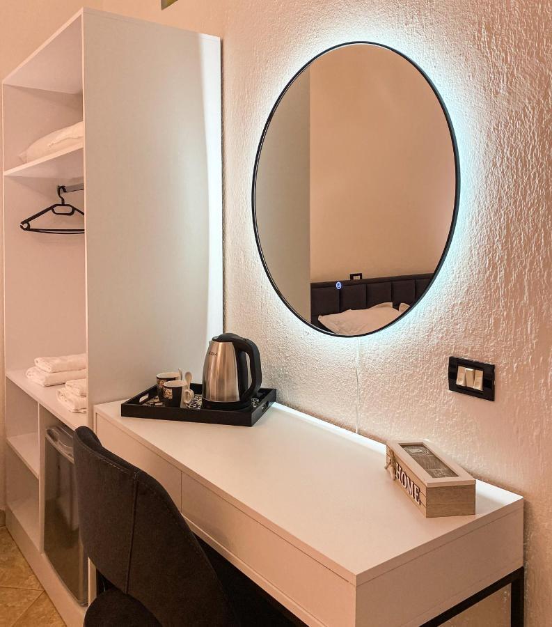 The White Corner Apartment Durrës Exterior foto